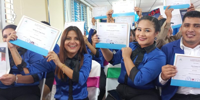 Celebración y Graduación de Egresados de  Carreras Técnicas Agropecuarias en Nueva Guinea