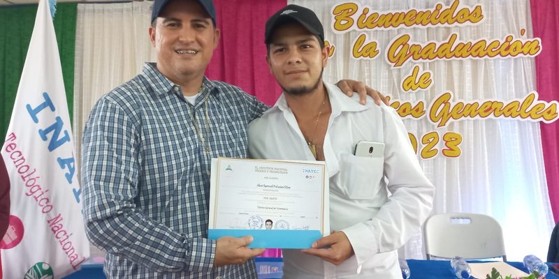 Celebración y Graduación de Egresados de  Carreras Técnicas Agropecuarias en Nueva Guinea