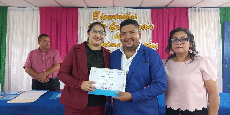 Celebración y Graduación de Egresados de  Carreras Técnicas Agropecuarias en Nueva Guinea