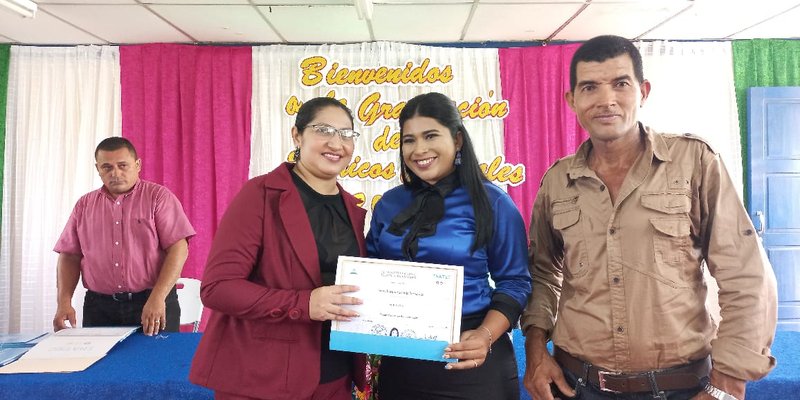 Celebración y Graduación de Egresados de  Carreras Técnicas Agropecuarias en Nueva Guinea