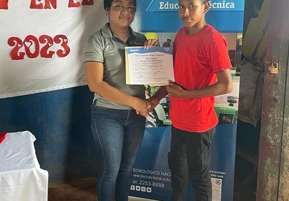 Protagonista de la Comunidad Magnolia en la Costa Caribe Sur finalizan curso del Programa Vocación Productiva