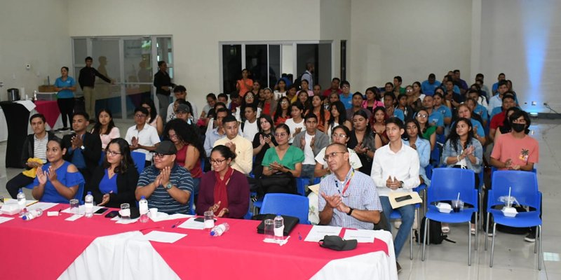 Festival Nacional de Técnicos Profesionales Bilingües Promueve el Talento Lingüístico y Artístico de Estudiantes Técnicos