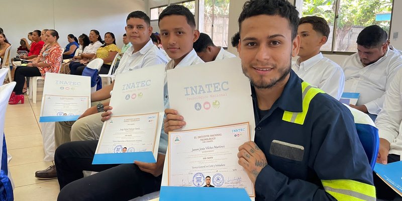 ¡Por amor a Nicaragua! Centro Tecnológico Padre Teodoro Kint, El Viejo celebra graduación de Educación Técnica