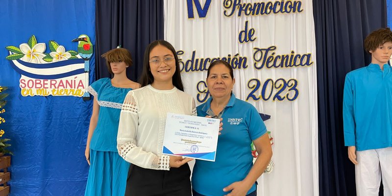 ¡Por amor a Nicaragua! Centro Tecnológico Padre Teodoro Kint, El Viejo celebra graduación de Educación Técnica