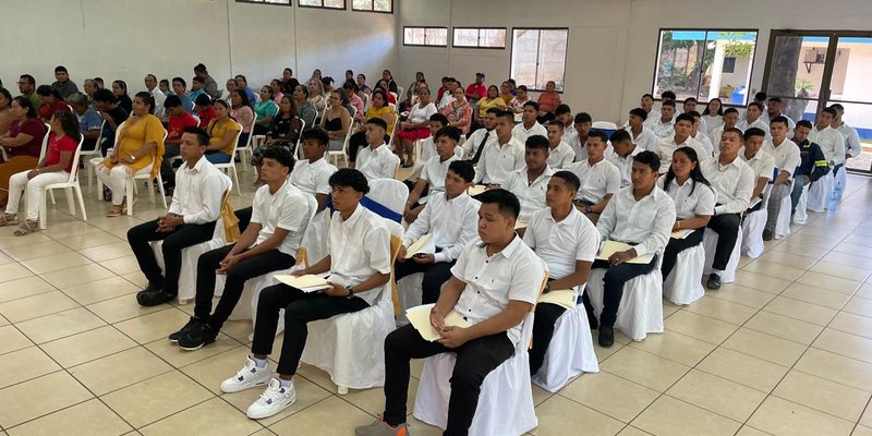 ¡Por amor a Nicaragua! Centro Tecnológico Padre Teodoro Kint, El Viejo celebra graduación de Educación Técnica