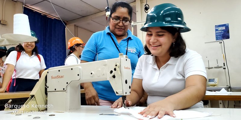 Estudiantes del Instituto Maestro Gabriel exploran las Oportunidades de Formación en la Educación Técnica