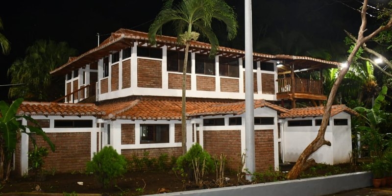 Escuela Hotel Volcán Maderas