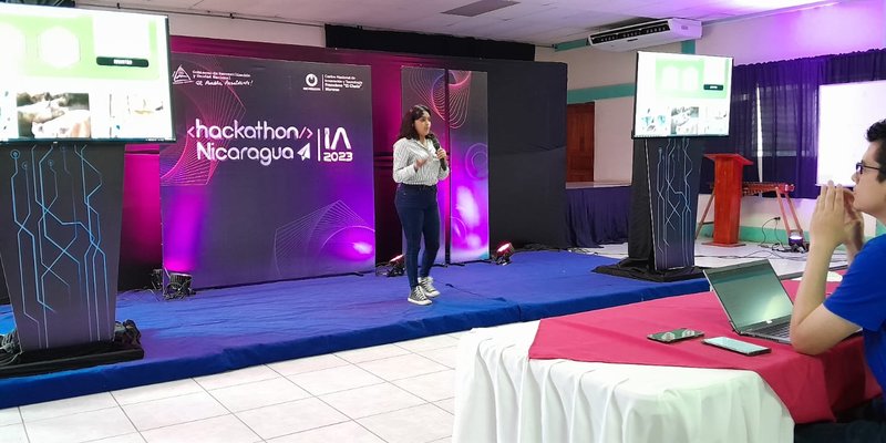 Ruta creativa rumbo a Hackathon Nicaragua 2023: PichDeck Carazo