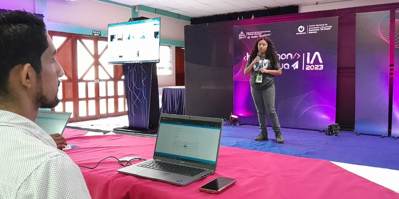 Ruta creativa rumbo a Hackathon Nicaragua 2023: PichDeck Carazo