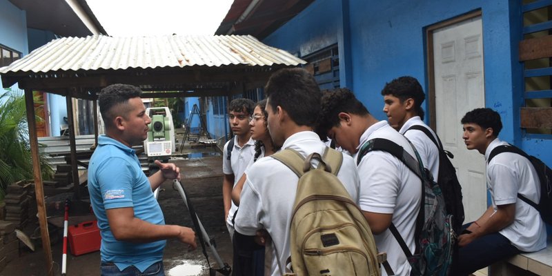 Futuros Bachilleres de León descubren la oferta educativa 2024 del Centro Tecnológico Pepe Escudero