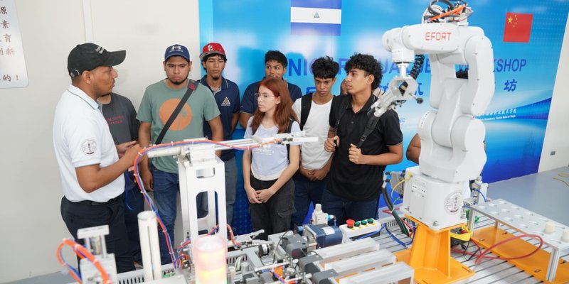 Abren matrículas para el Primer Taller Luban de América, educación tecnológica gratuita de vanguardia