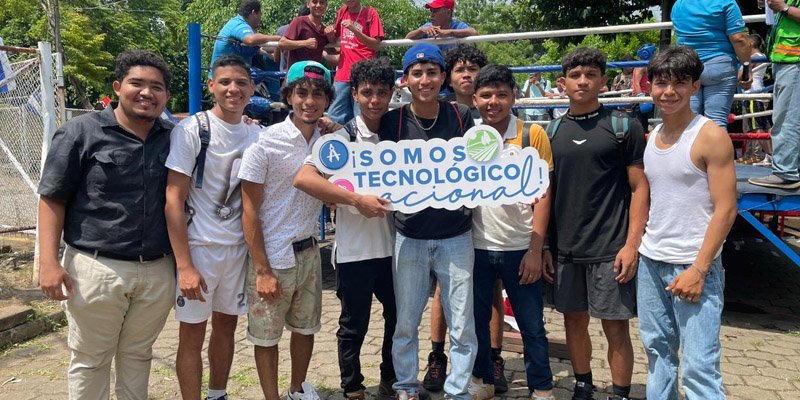 Celebran 42 aniversario del Centro Tecnológico Héroes y Mártires de Villanueva