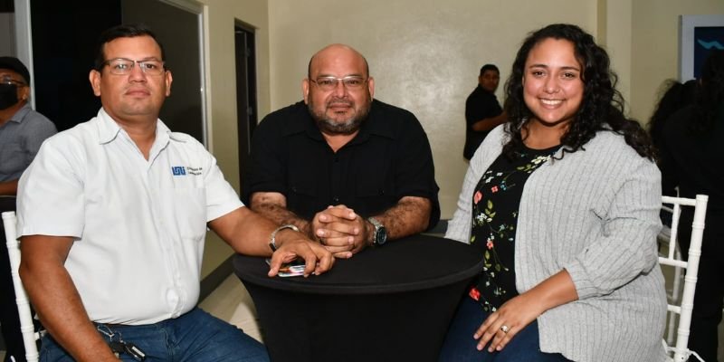160 protagonistas reciben certificados de la Novena Temporada de Entrenamiento en Herramientas de Innovación