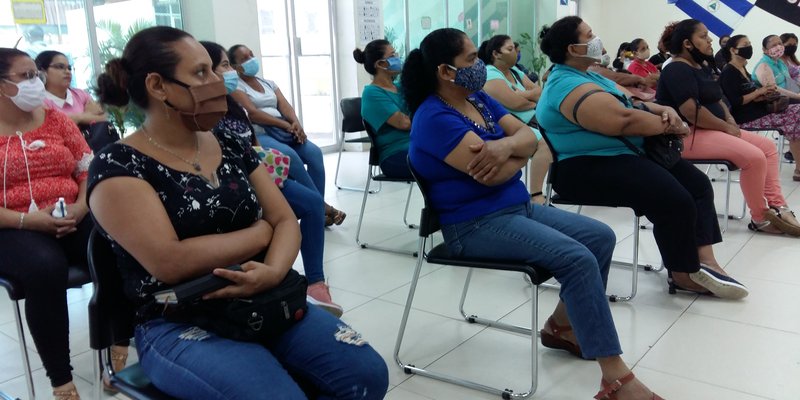 Capacitaciones a mujeres emprendedoras