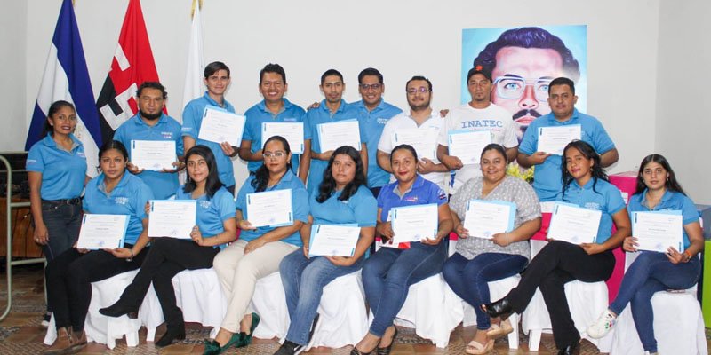 Maestros Técnicos: Guiando con Pasión y Transformando Vidas