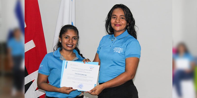Masaya Celebra el Día del Maestro nicaragüense