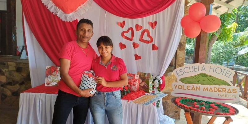 ¡En Amor y Paz! Escuela Hotel Volcán Maderas celebra el Día de la Amistad