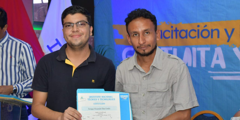 Protagonistas egresados del Centro Tecnológico de Idiomas