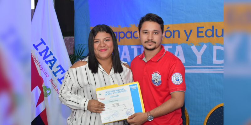 Protagonistas egresados del Centro Tecnológico de Idiomas