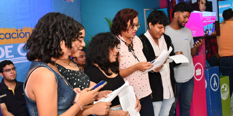 Protagonistas egresados del Centro Tecnológico de Idiomas