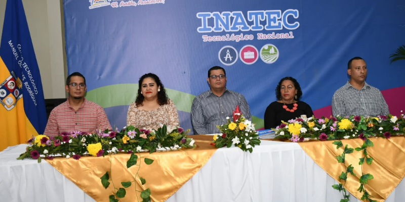 Graduación del Centro Tecnológico Ariel Darce