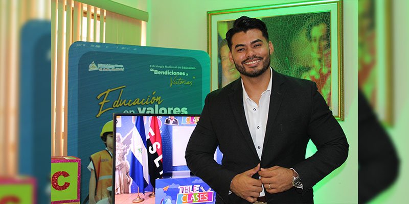Sistema Educativo Nacional lanza programa de certificación internacional de inglés para maestros