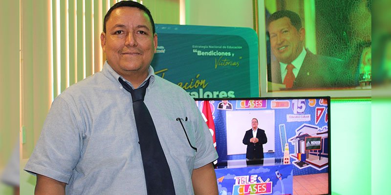 Sistema Educativo Nacional lanza programa de certificación internacional de inglés para maestros