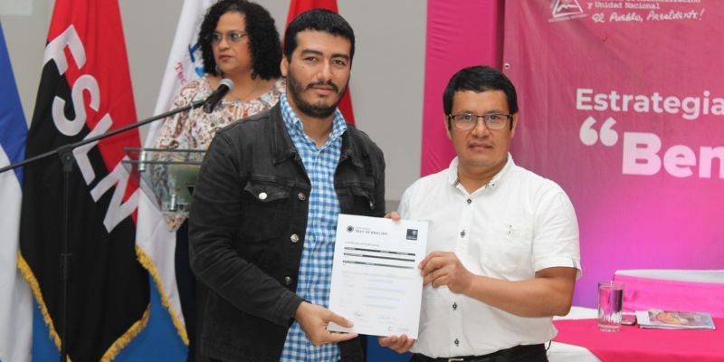 93 Maestros de Inglés Certificados por la Universidad de Oxford