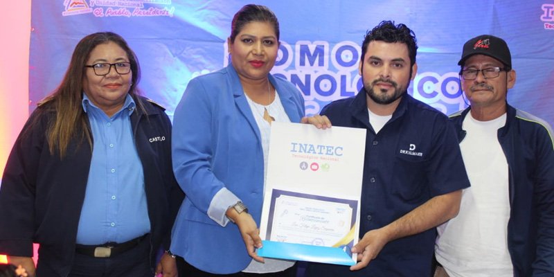 Graduación en el Centro Tecnológico Comandante Camilo Ortega: 450 jóvenes verán sus metas cumplidas este año