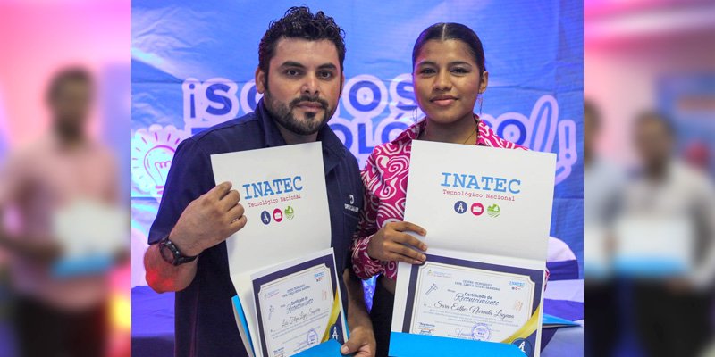 Graduación en el Centro Tecnológico Comandante Camilo Ortega: 450 jóvenes verán sus metas cumplidas este año