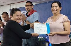 Maestros se gradúan en informática básica en  Centro Tecnológico Ricardo Morales