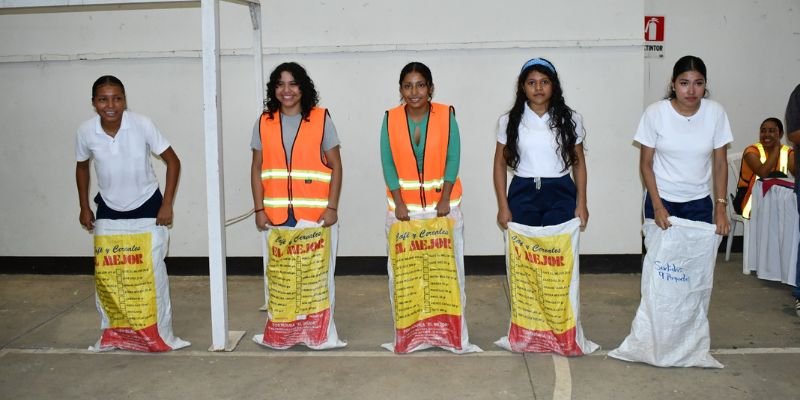 Estudiantes de Educación Técnica celebran el Mes Patrio  con el Circuito Orgullo Técnico “Todos San Jacinto”