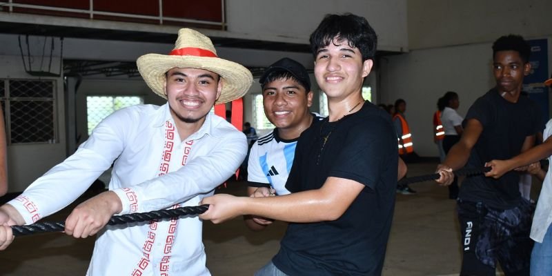 Estudiantes de Educación Técnica celebran el Mes Patrio  con el Circuito Orgullo Técnico “Todos San Jacinto”