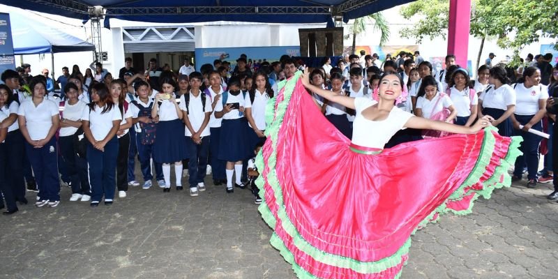 Estudiantes de Educación Técnica celebran el Mes Patrio  con el Circuito Orgullo Técnico “Todos San Jacinto”