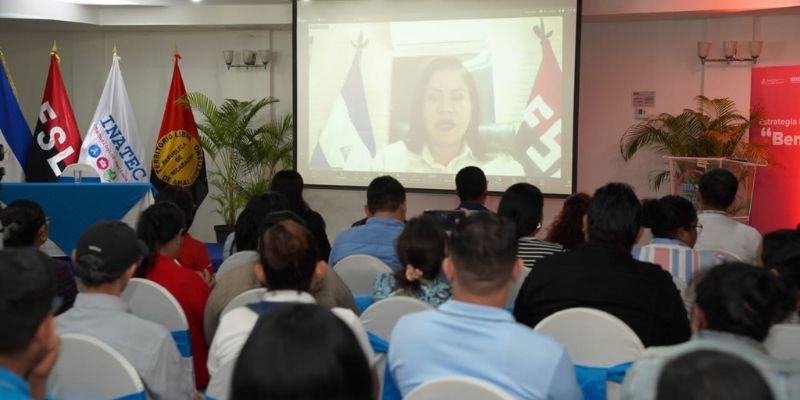 Sistema Educativo Nacional desarrolla la Conferencia: “Historia, saberes ancestrales y populares”