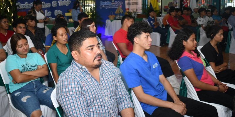 Intercambio de experiencias y conocimientos en el Congreso Nacional de Vocación Productiva Para el Trabajo y la Vida