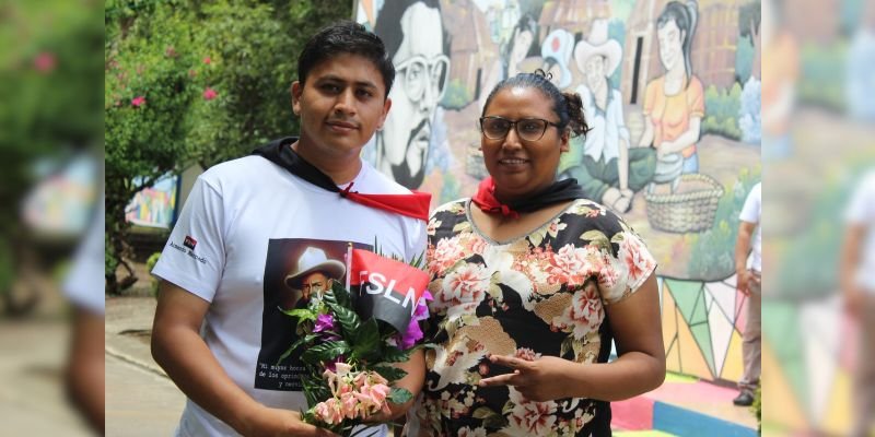 Homenaje al General Augusto C. Sandino:  "Una Flor para Sandino" en Masaya