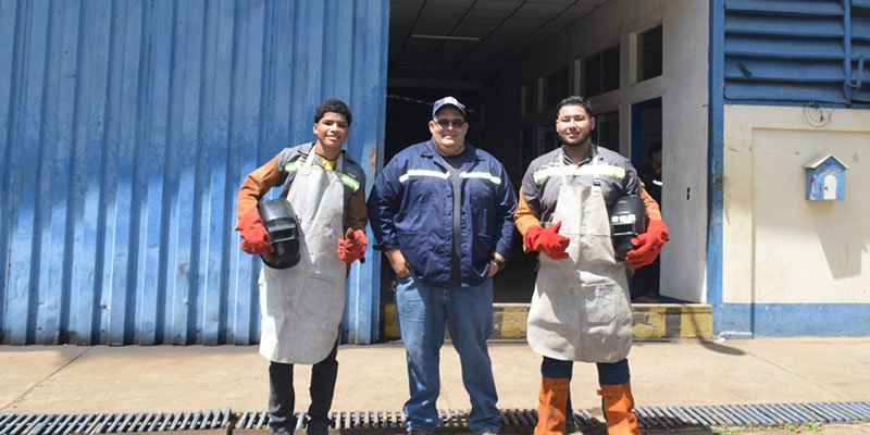 Egresado de INATEC es su propio jefe y crea oportunidades con su negocio multiservicios