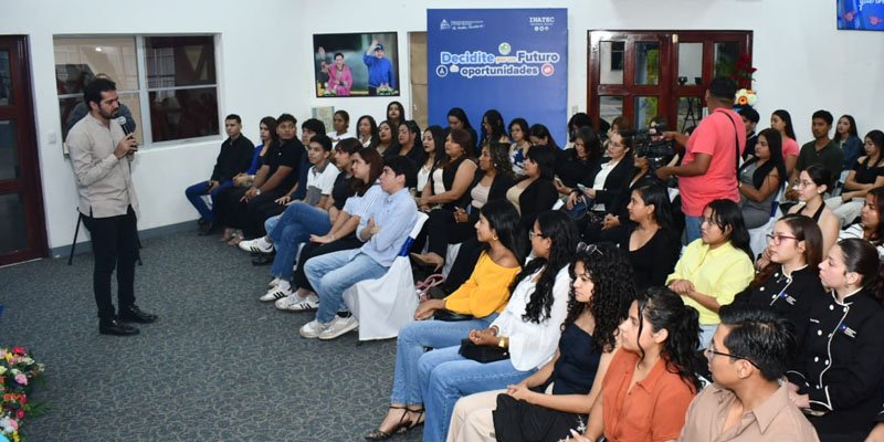 164 emprendedores fortalecen sus talentos en el Centro Nieves Cajina