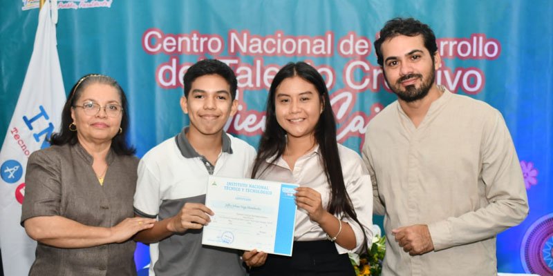 164 emprendedores fortalecen sus talentos en el Centro Nieves Cajina
