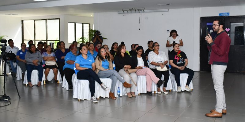 Encuentro Nacional del Programa “Luz y Verdad” fortalece capacidades productivas y educativas en todo el país