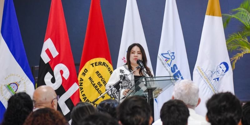 Comunidad educativa rinde homenaje a Rubén Darío con Encuentro Nacional de Educación Artística