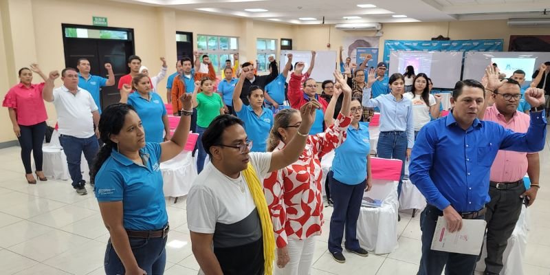 Centros Tecnológicos de León avanzan en la apropiación de la Estrategia Nacional de Educación