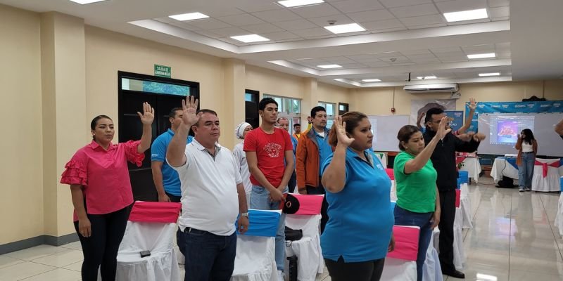 Centros Tecnológicos de León avanzan en la apropiación de la Estrategia Nacional de Educación