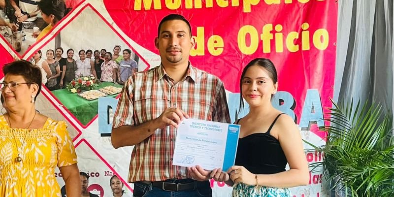 Diriamba celebra nueva victoria educativa con la entrega de certificados en las Escuelas Municipales de Oficio