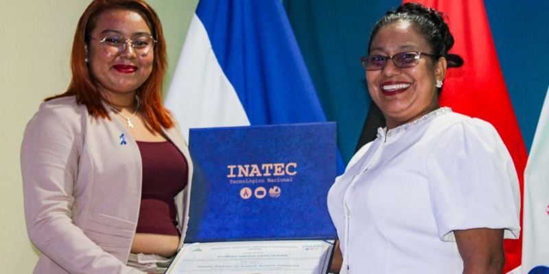 152 nuevos profesionales técnicos se gradúan en el Centro Tecnológico Pedro Arauz Palacios de Granada