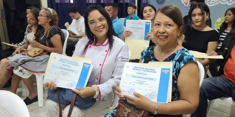 Celebran entrega de certificados en el  Centro Tecnológico Pepe Escudero, León