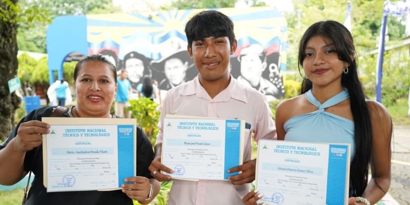 Masaya celebra entrega de certificados a protagonistas del programa “Emprendedores y Artesanos de Monimbó”Masaya celebra entrega de certificados a protagonistas del programa “Emprendedores y Artesanos