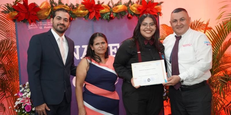 El Tecnológico Nacional celebra la graduación de 133 nuevos profesionales técnicos en Hotelería y Turismo en Managua