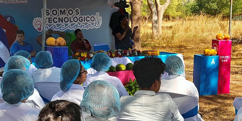 Estudiantes del Centro Tecnológico Naciones Unidas reciben nuevo equipamiento para sus clases prácticas